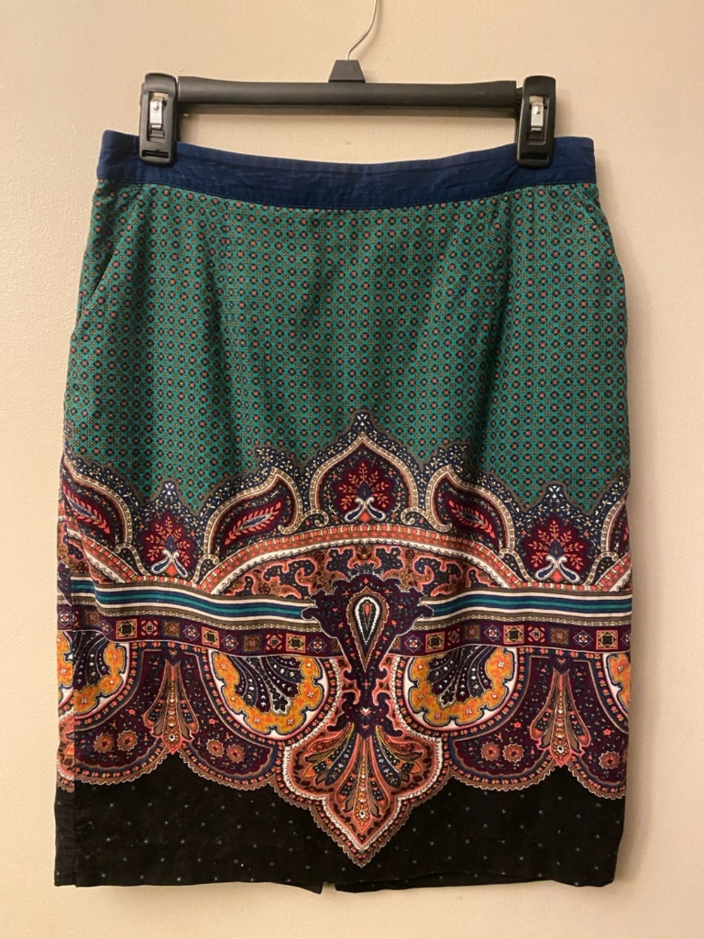 Edme & Esyllte Anthropologie corduroy pencil Bohemian Print Pencil Skirt